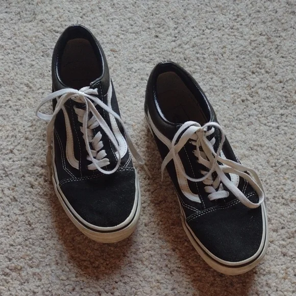 Vans Black and White Old Skool Sneakers - Picture 2 of 9